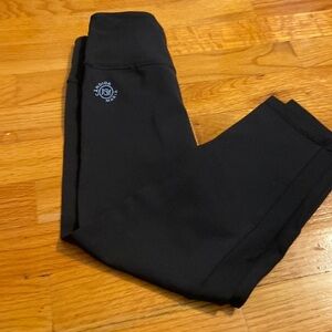 WOMEN’S Bandier x Candida Maria leggings. Black. Size 2